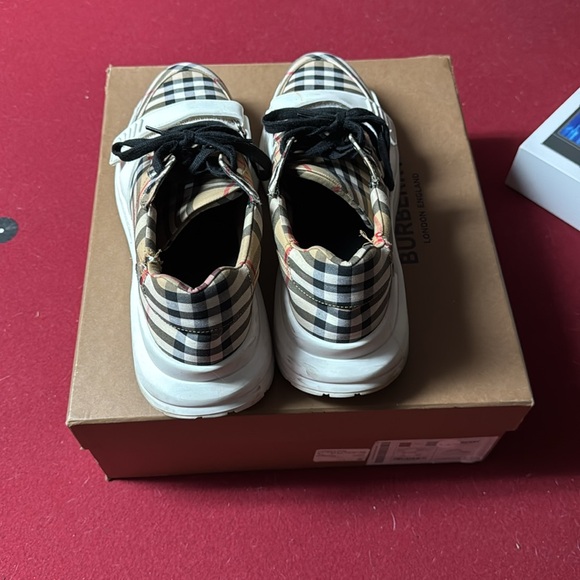 Burberry check and leather trainers with strap - Picture 5 of 5